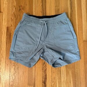 Lululemon Bowline Men's Athletic Gray Shorts 5 inch inseam